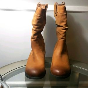 Leather and suede ladies UGG heeled boots sz7